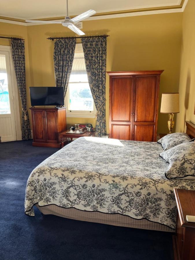 The York Palace Accommodation Екстер'єр фото